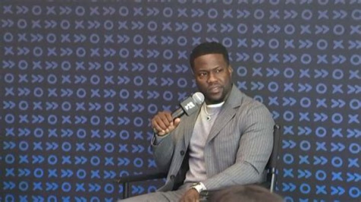 Kevin Hart Surprises Customers at Hart House Pop Up in Hollywood