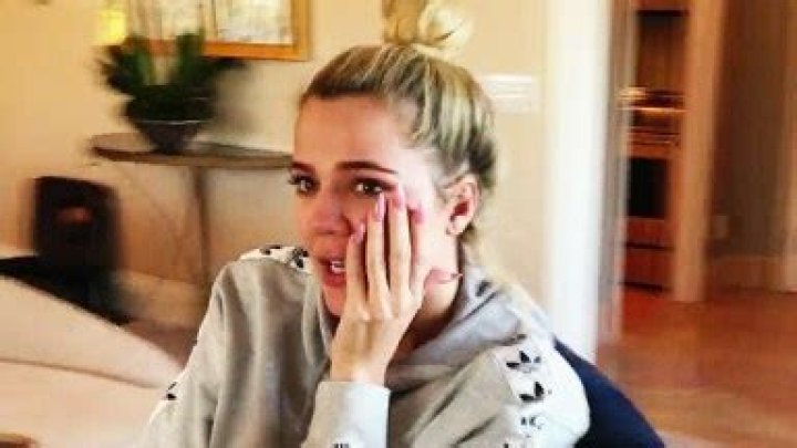 Khloe Kardashian Cries Over A ‘Demolished Relationship’ In Emotional New ‘KUWTK’ Trailer