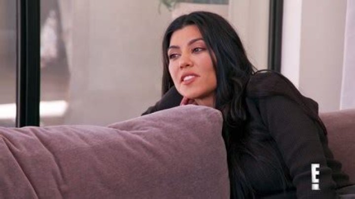 Khloe & Kourtney Kardashian Fight On ‘KUWTK’: You’re ‘Annoying As F***’ — Watch