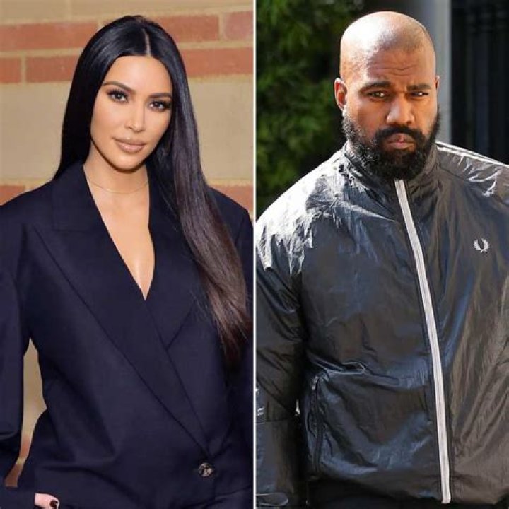 Kim Kardashian exits Bergdorf Goodman after a meeting in New York City Pictured: Kim Kardashian Ref: SPL5320576 210622 NON-EXCLUSIVE Picture by: SplashNews.com Splash News and Pictures USA: +1 310-525-5808 London: +44 (0)20 8126 1009 Berlin: +49 175 3764 166 World Rights