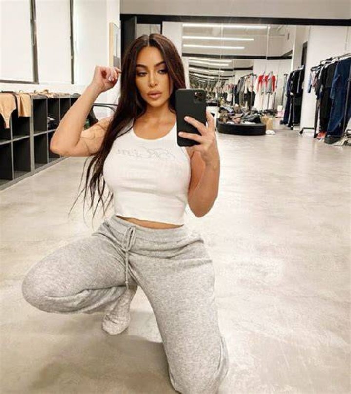 Kim Kardashian Glows In Beige Crop Top By Pool: ‘Sunday In My Skims’