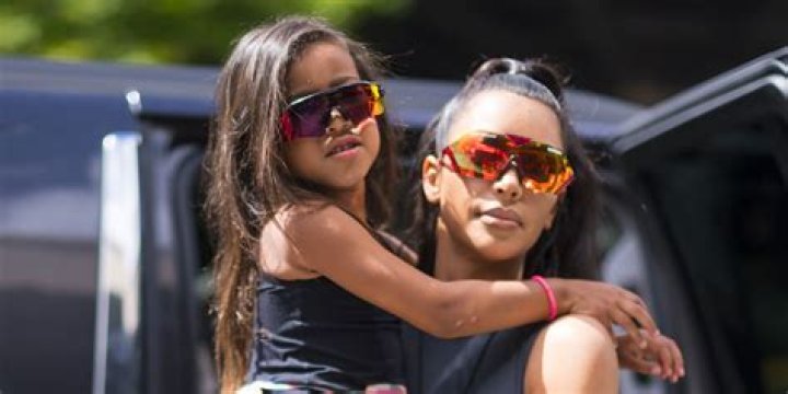 Kim Kardashian snuggles North West