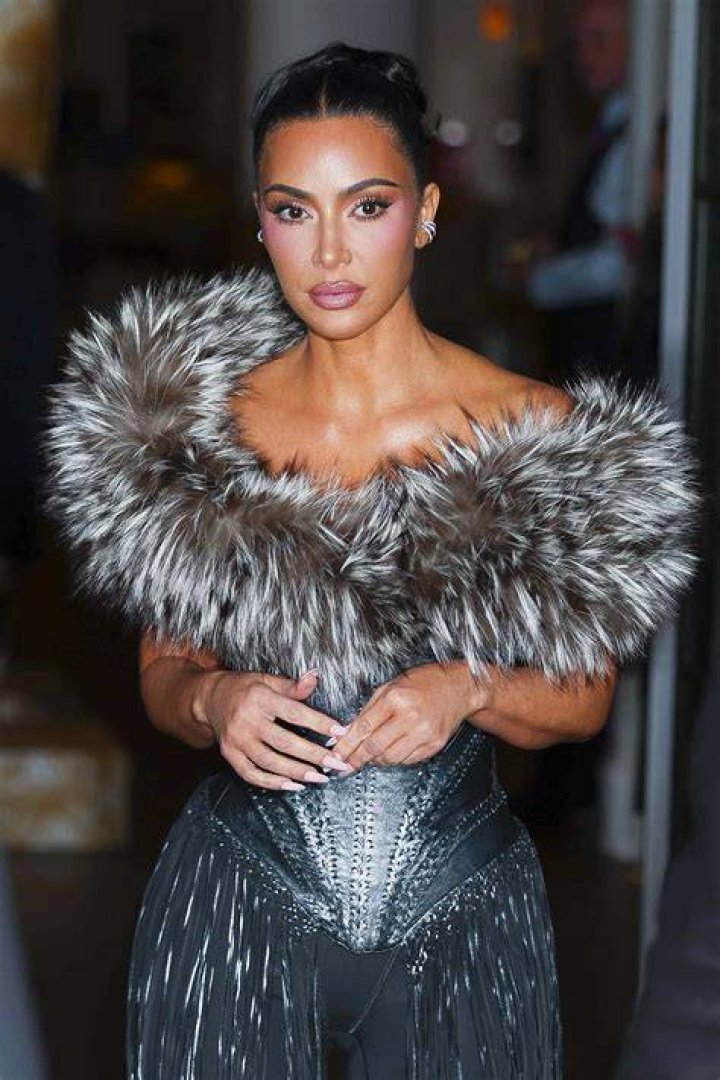 Kim Kardashian stuns in a hot pink feathered catsuit as she celebrates her first hosting gig on SNL at Zero Bond.Pictured: Kim KardashianRef: SPL5264884 101021 NON-EXCLUSIVEPicture by: @TheHapaBlonde / SplashNews.comSplash News and PicturesUSA: +1 310-525-5808London: +44 (0)20 8126 1009Berlin: +49 175 3764 Rights