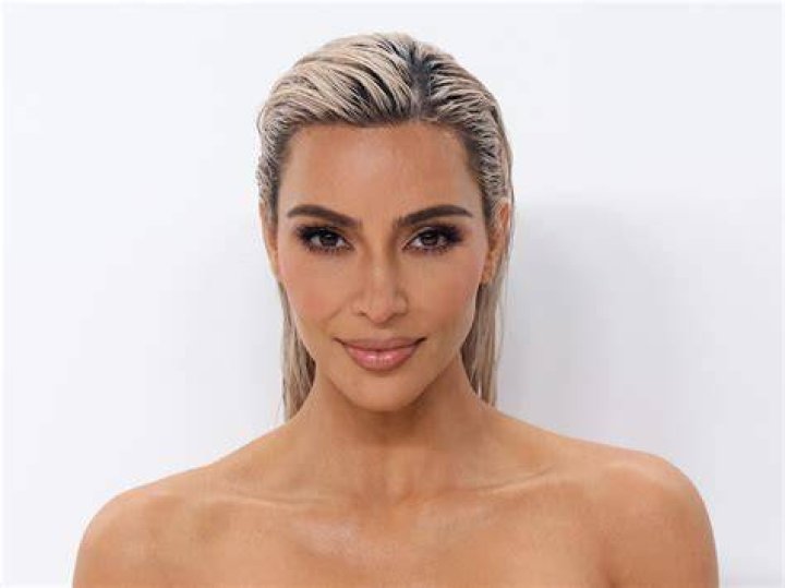 Kim Kardashian&rsquo;s Sexiest Skin-Tight Looks