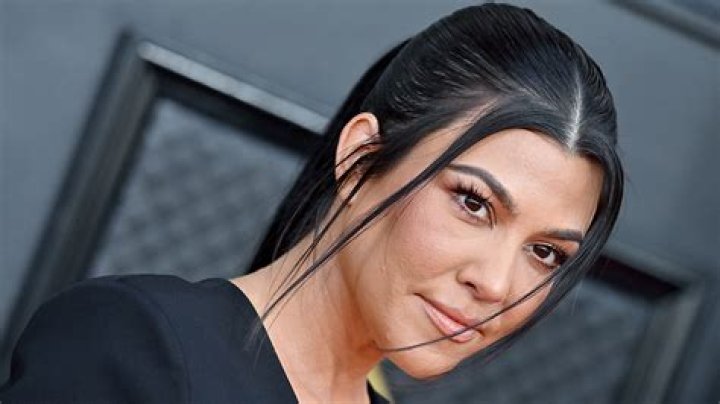 Kourtney Kardashian, 40, Rocks Low-Cut Top On Lunch Outing After Admitting She ‘Wishes’ She Was Pregnant