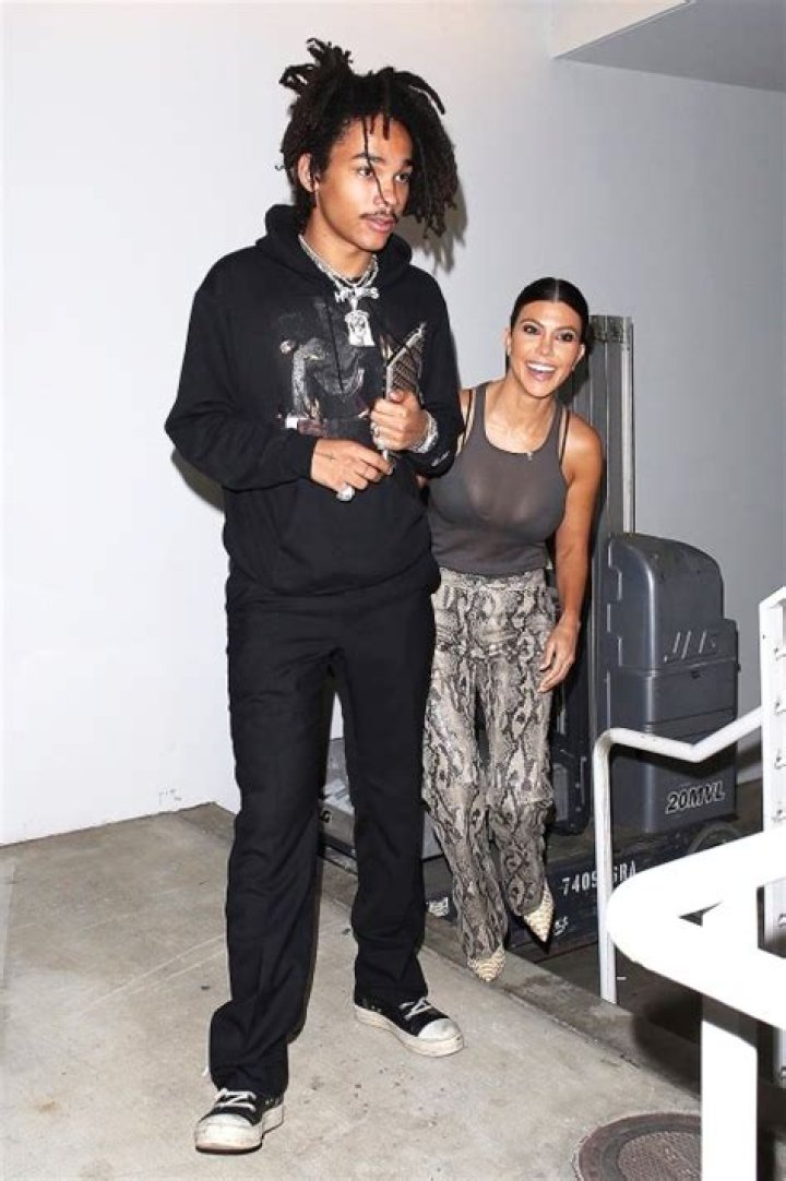 Kourtney Kardashian and Luka Sabbat leave Craigs Restaurant in West Hollywood Pictured: Kourtney Kardashian Ref: SPL5103230 110719 NON-EXCLUSIVE Picture by: ShotbyJuliann / SplashNews.com Splash News and Pictures USA: +1 310-525-5808 London: +44 (0)20 8126 1009 Berlin: +49 175 3764 166 World Rights