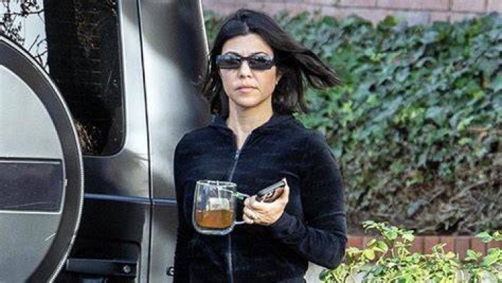 Kourtney Kardashian Goes Makeup Free With Son Reign: Photos – Hollywood Life