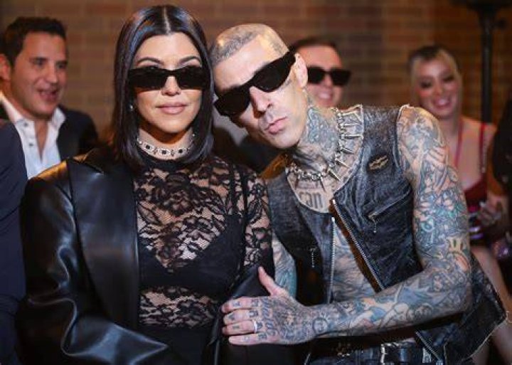 Kourtney Kardashian Has Dinner With A New Man: Was It A Date? — Pics