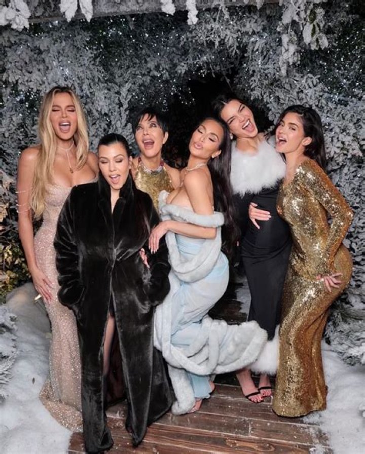 Kourtney Kardashian Sparkles In Holiday-Inspired Dress Ahead Of Christmas — Photo