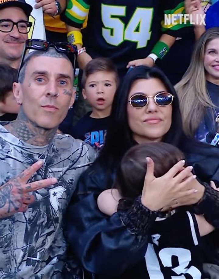 Kourtney Kardashian Straddles Travis Barker At Drum Practice: Video – Hollywood Life