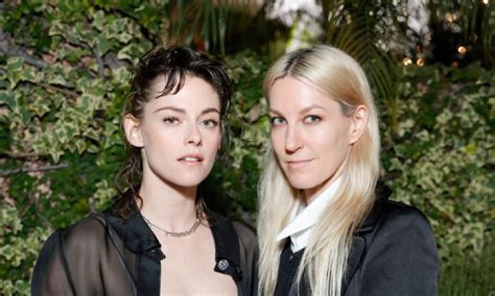 Kristen Stewart & Dylan Meyer ‘So In Love’ Amid Engagement: They Are In This ‘For Life’