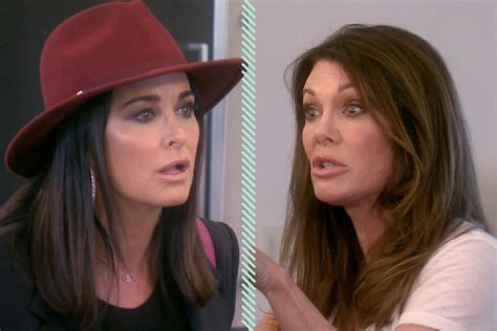 Kyle Richards Lisa Vanderpump Lisa Rinna