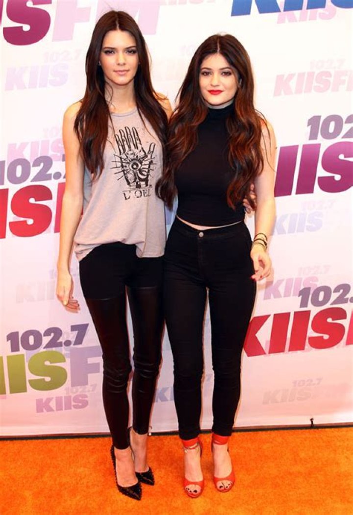 Kylie & Kendall Jenner ‘Acting Out’ To Bring Their Parents Back Together
