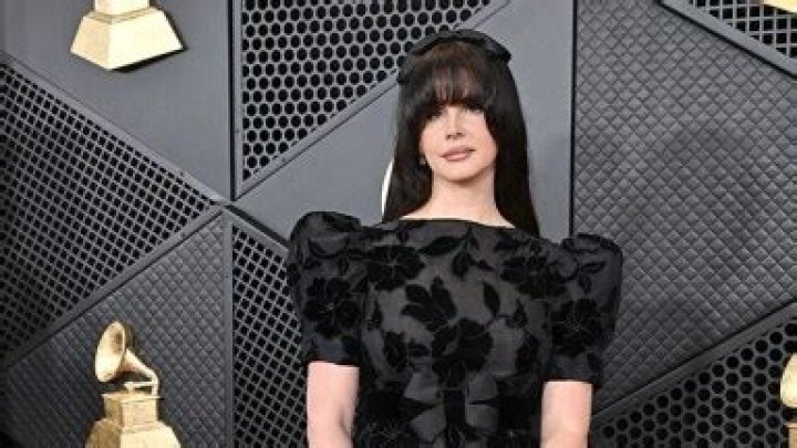 Lana Del Rey Reassures Her Fans That She Didn’t Feel ‘1 Ounce of Negative Emotion’ at Grammys After Losing
