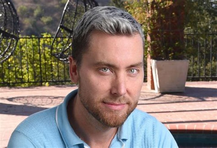 Lance Bass Savors the New Carl`s Jr. and Hardee`s Prime Rib and Cheddar Angus Thickburger