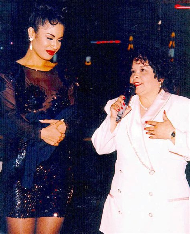 Late Mexican Singer Dies Of Natural Causes – Hollywood Life