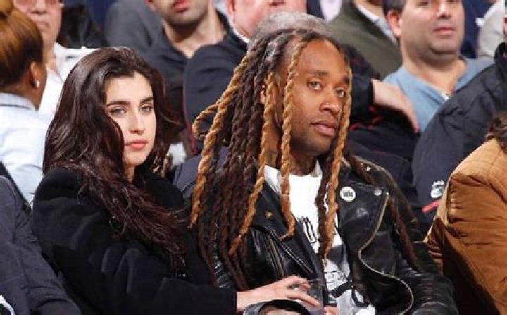 Lauren Jauregui & Ty Dolla Sign New Year's 2017