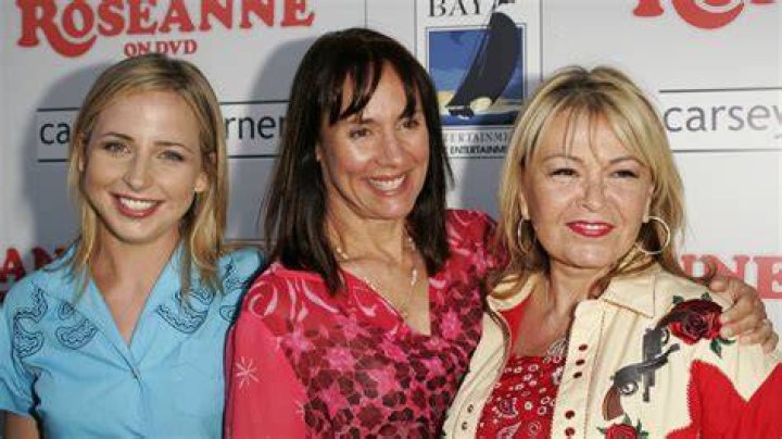 Laurie Metcalf and Roseanne Barr