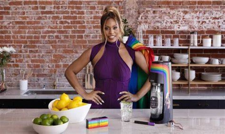 Laverne Cox Teams Up with Gold Bond for the #ChampionYourSkin Campaign