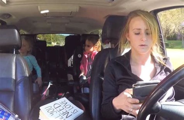 Leah Messer Texting Driving