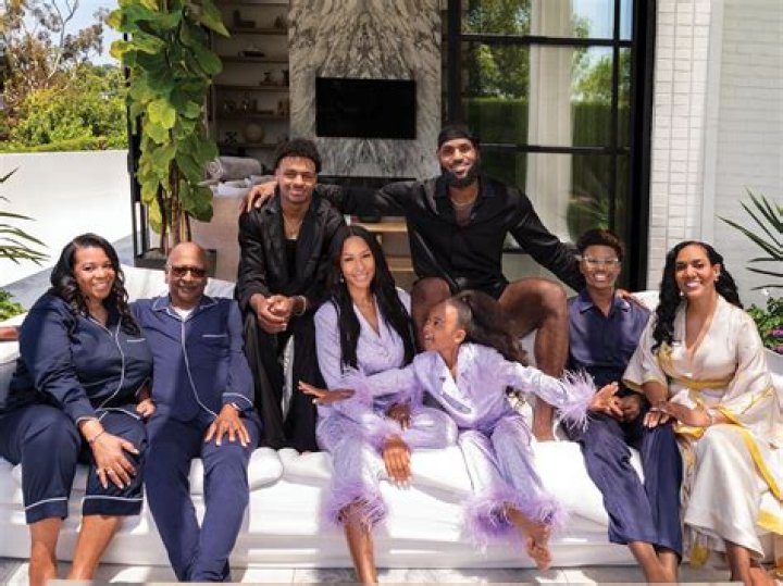 LeBron James & family
