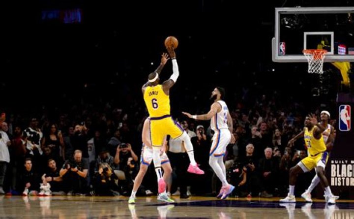 LeBron James Breaks Shaquille O'Neal Record
