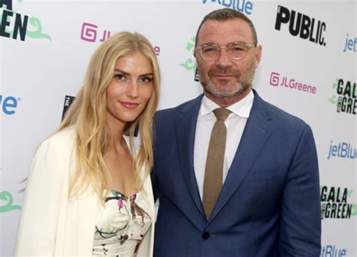 Liev Schreiber, Taylor Neisen