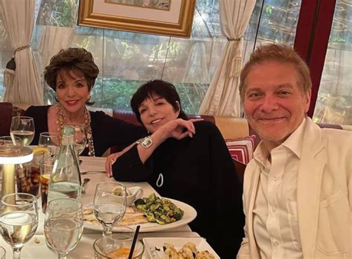 Liza Minnelli At Dinner