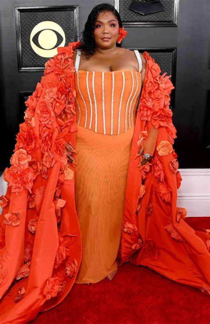 Lizzo Sheds Her Clothes To Make Powerful Statement About Natural Beauty: ‘Let’s Get Real Ya’ll’