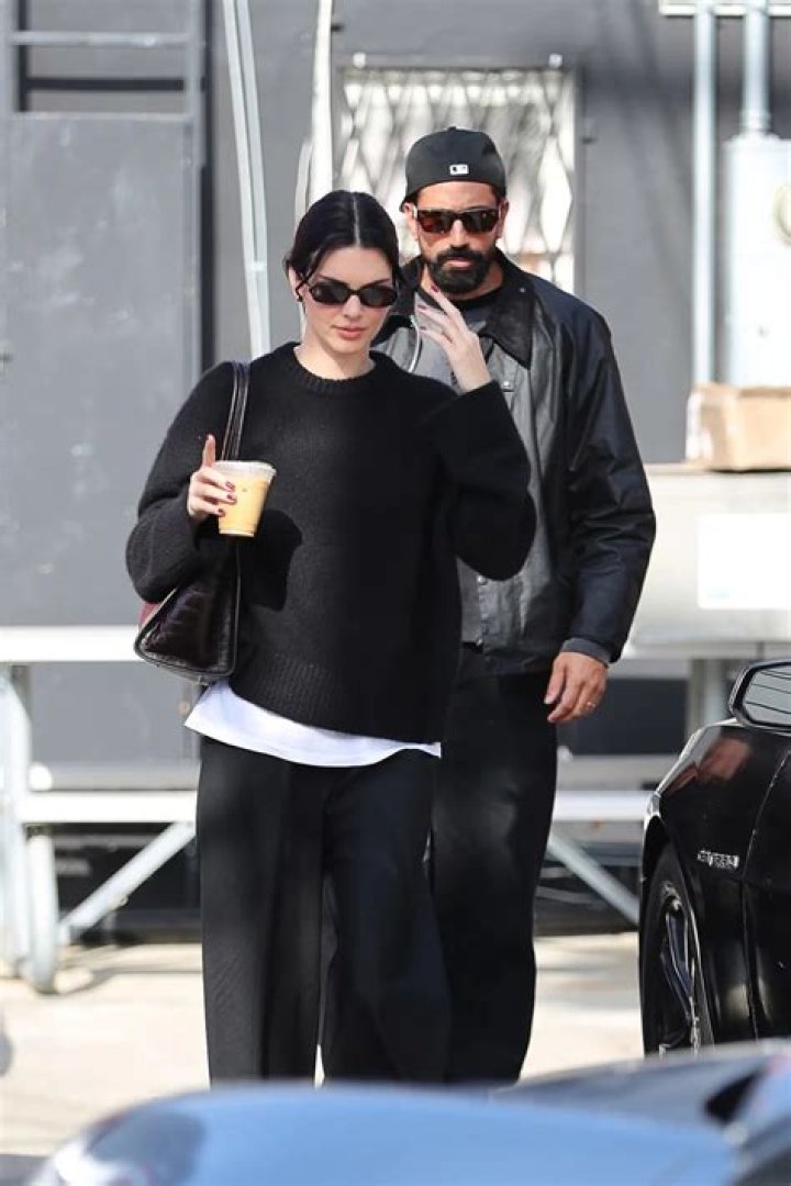 Los Angeles, CA - Kendall Jenner and beau Bad Bunny meet with friend to have dinner. Perhaps the couple and their friends were looking to take advantage of Taco Tuesdays! Pictured: Kendall Jenner, Bad Bunny BACKGRID USA 20 JUNE 2023 BYLINE MUST READ: The Daily Stardust / BACKGRID USA: +1 310 798 9111 / UK: +44 208 344 2007 / *UK Clients - Pictures Containing Children Please Pixelate Face Prior To Publication*