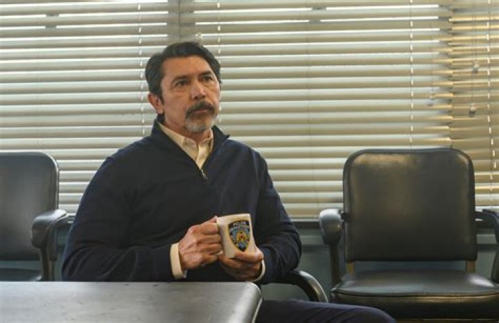 Lou Diamond Phillips as Gil Arroyo