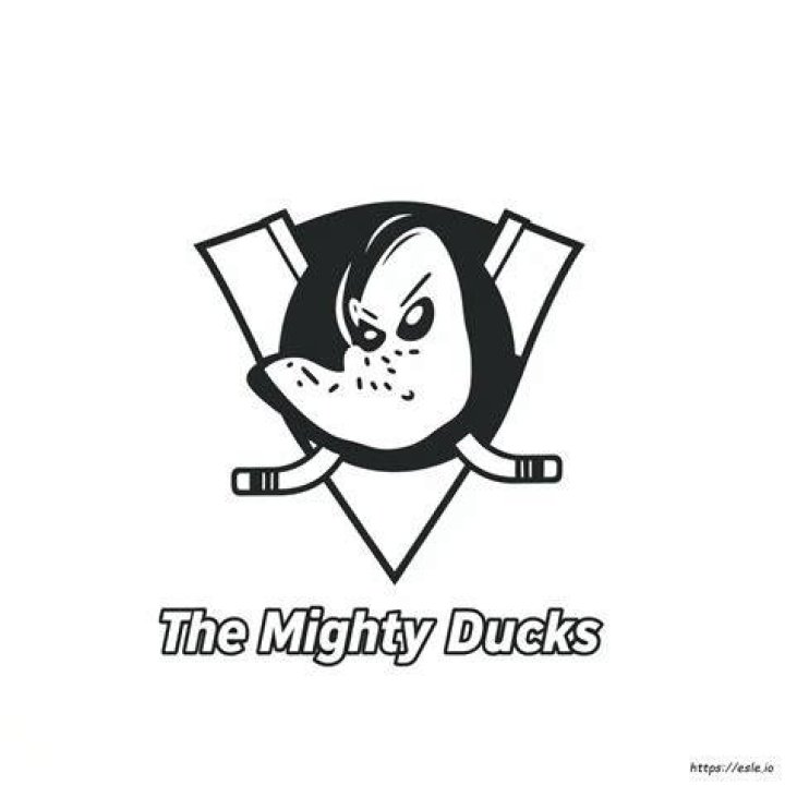 &lsquo;The Mighty Ducks&rsquo; OGs With The New Cast