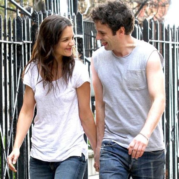 Luke Kirby Katie Holmes Kiss