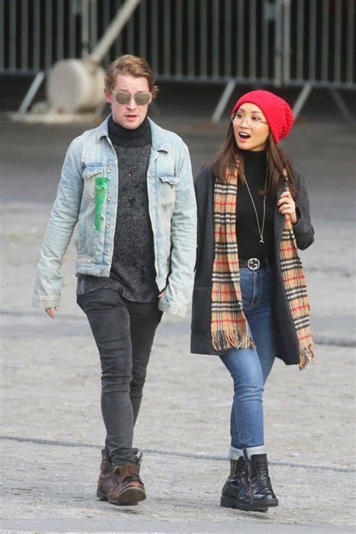 Macaulay Culkin & Son Dakota, 11 Mos., Rock Matching Mohawks On Walk With Brenda Song