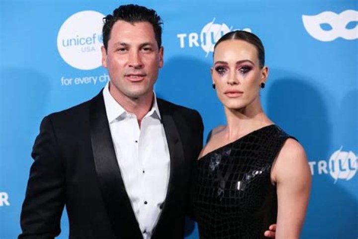 Maksim Chmerkovskiy, Peta Murgatroyd UNICEF Masquerade Ball, Los Angeles, USA - 26 Oct 2019