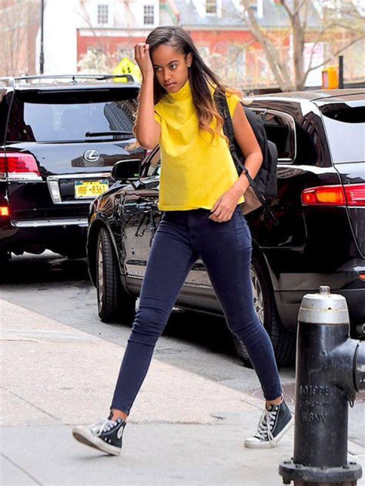Malia Obama’s Internship Outfits — SEE PICS