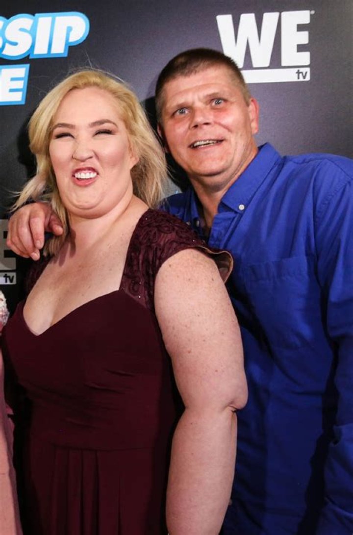 Mama June Cozies Up To Boyfriend Geno Doak As They Celebrate One Year Of Sobriety — Pic