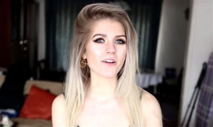 Marina Joyce Filming For YouTube