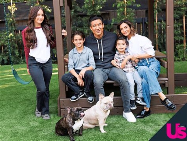 Mario Lopez and Family Enjoy a Tropical Babymoon vacation at Planet Hollywood Costa Rica