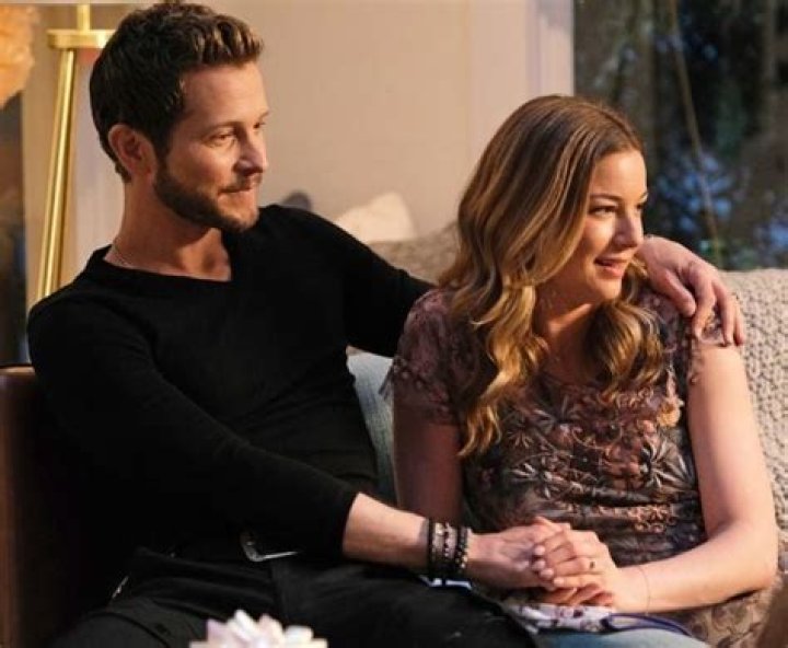 matt czuchry emily vancamp the resident