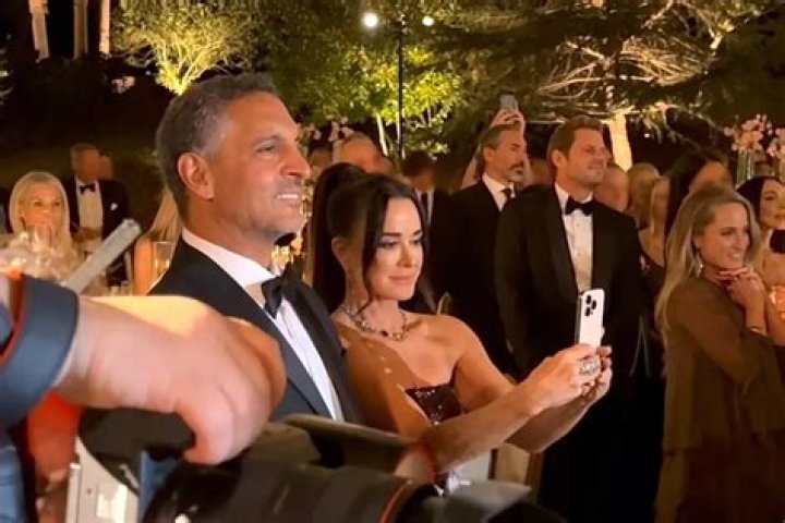 Mauricio Umansky and Kyle Richards 'Halloween Kills' film premiere, Arrivals, TCL Chinese Theatre, Los Angeles, California, USA - 12 Oct 2021