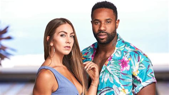Meet The Couples & Sexy Singles – Hollywood Life