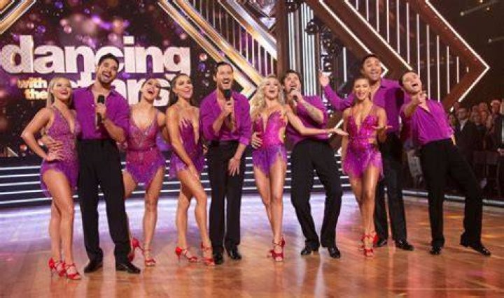 Meet The New Dancers – Hollywood Life