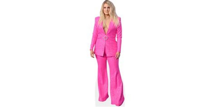 Meghan Trainor in pink