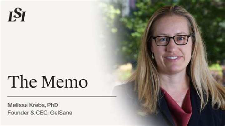 Melissa Wood-Tepperberg founder of MWH and host of the Move With Heart Podcast, celebrates the evolution of MWH at an exclusive breakfast with guests