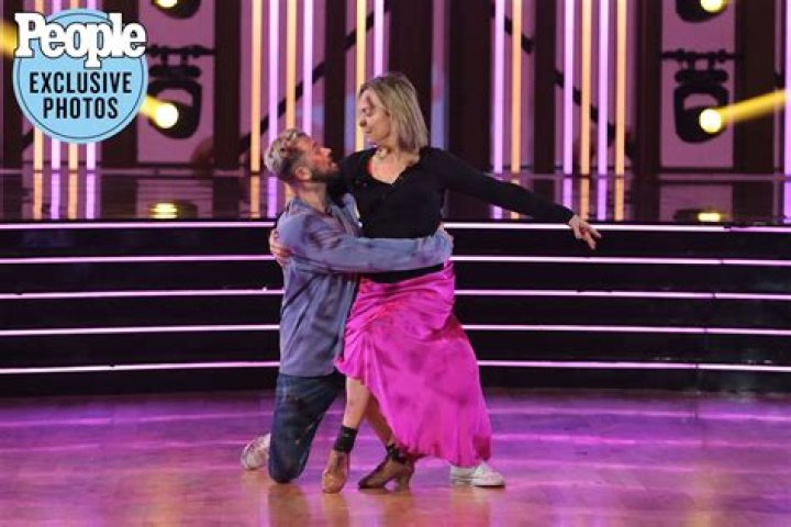 Melora Hardin On Artem Chigvintsev & The First 10 Of ‘DWTS’ Season 30 – Hollywood Life