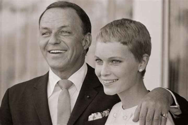 Mia Farrow & Frank Sinatra
