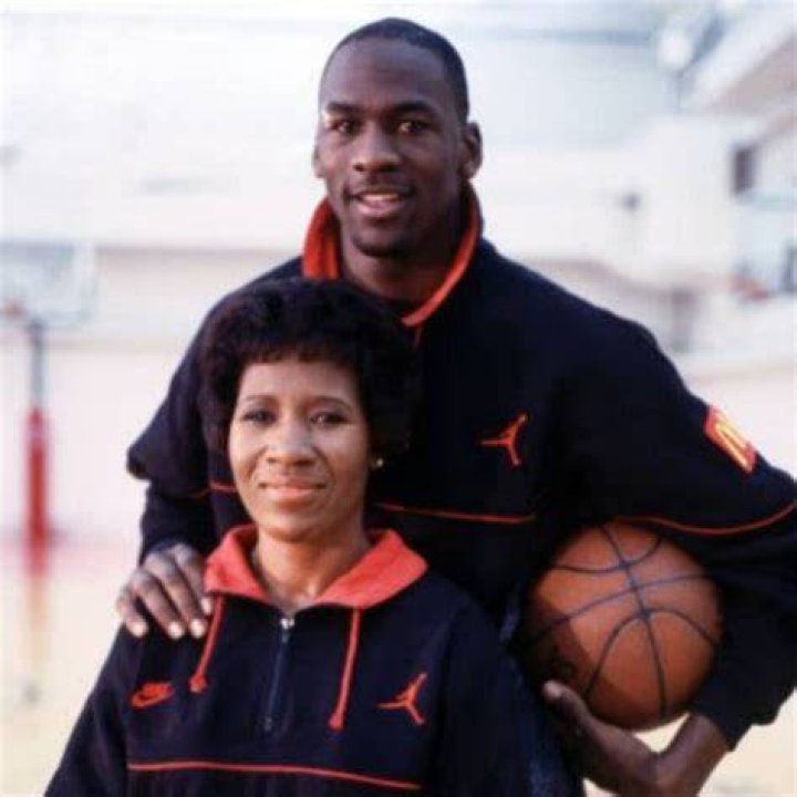 Michael Jordan With His Mom & Dad