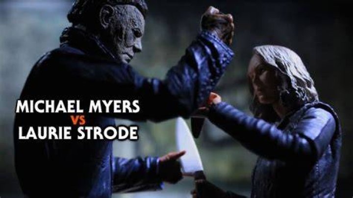 Michael Myers Vs. Laurie Strode Fight – Hollywood Life