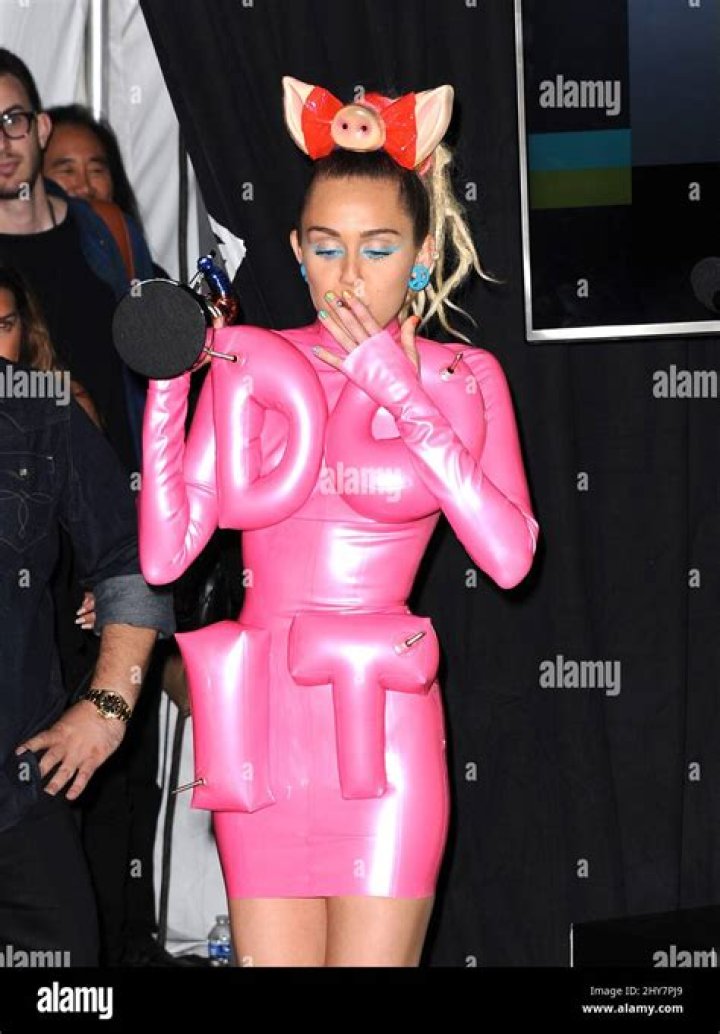 Miley Cyrus Backstage